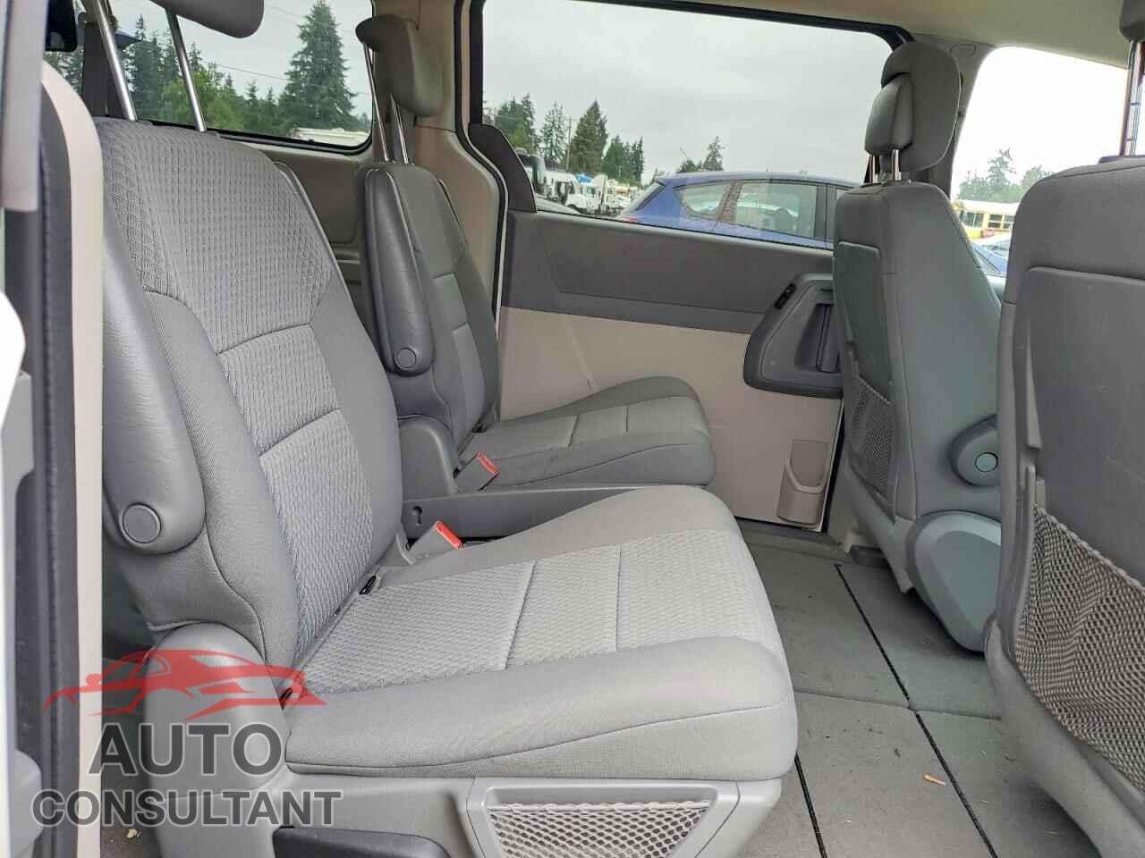 DODGE CARAVAN 2010 - 2D4RN4DE4AR335147