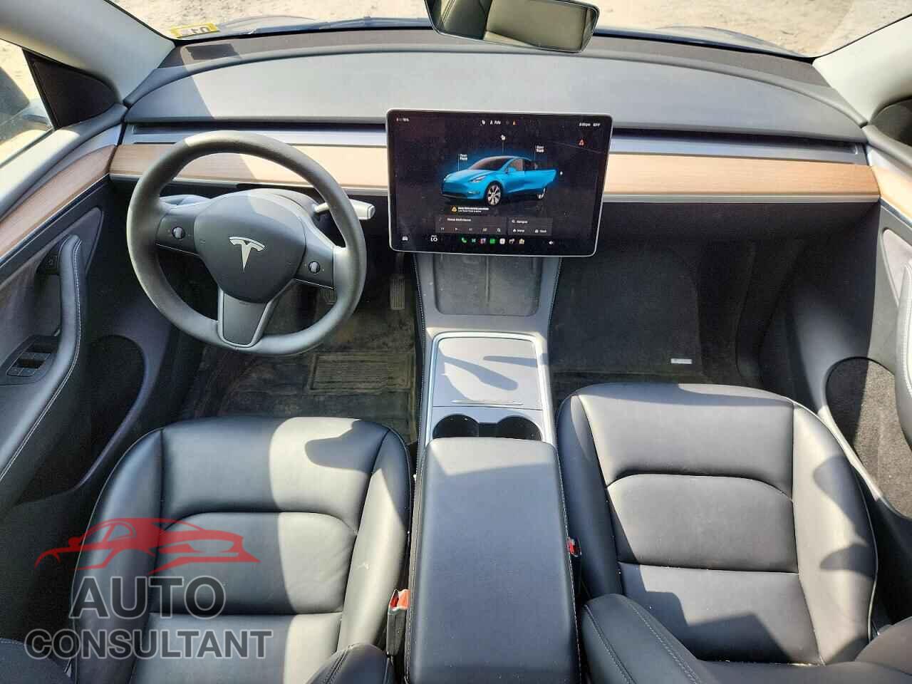 TESLA MODEL Y 2024 - 7SAYGAEE9RF020807