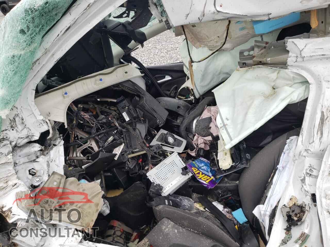 FORD FOCUS 2014 - 1FADP3F2XEL176086
