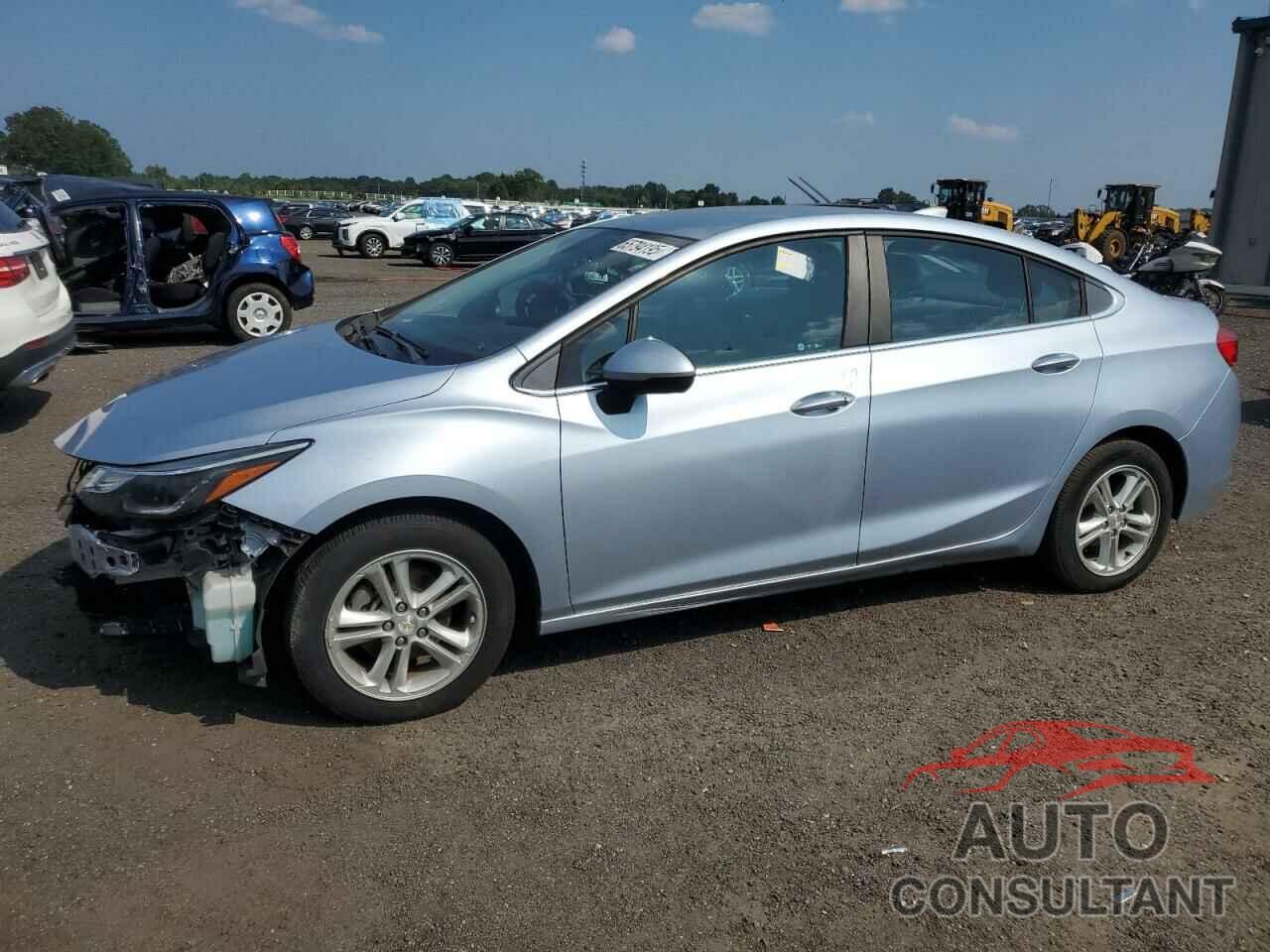 CHEVROLET CRUZE 2018 - 1G1BE5SM9J7189787