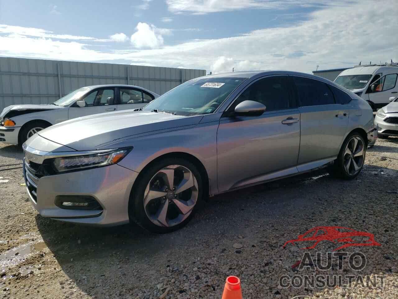 HONDA ACCORD 2018 - 1HGCV1F96JA104564