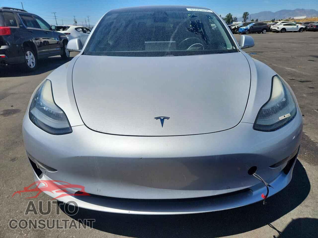 TESLA MODEL 3 2018 - 5YJ3E1EA0JF050132