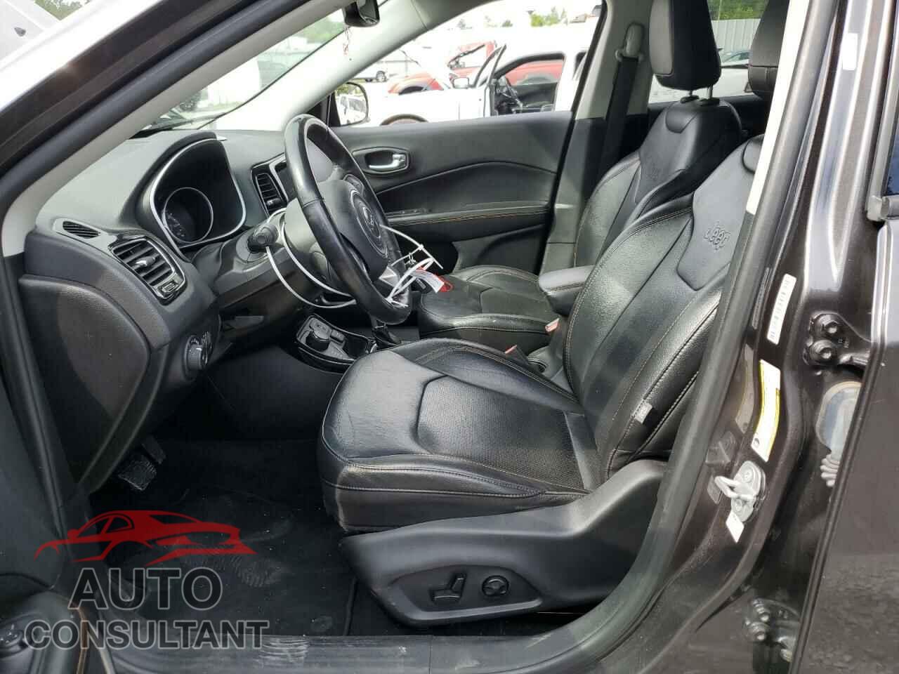 JEEP COMPASS 2019 - 3C4NJDCB0KT747501