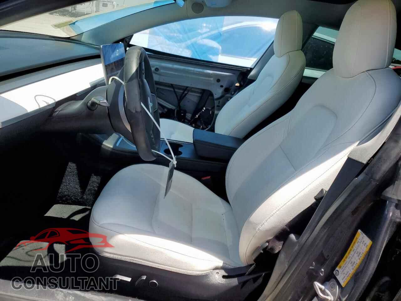 TESLA MODEL 3 2021 - 5YJ3E1EC7MF099365
