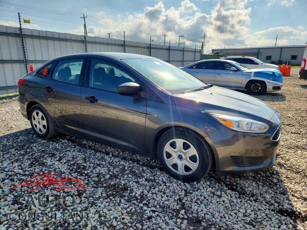 FORD FOCUS 2018 - 1FADP3E29JL215231