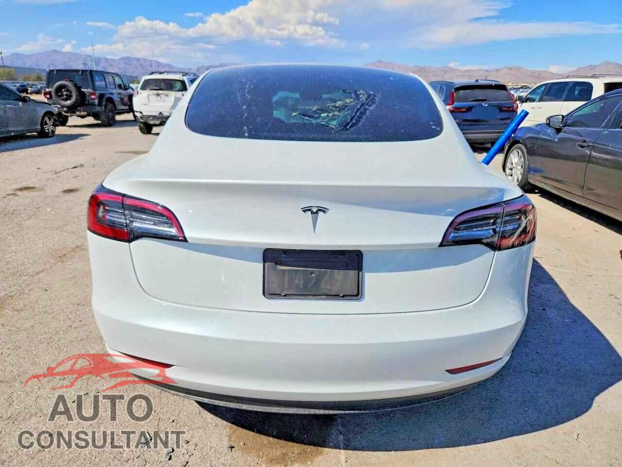 TESLA MODEL 3 2023 - 5YJ3E1EA8PF410126