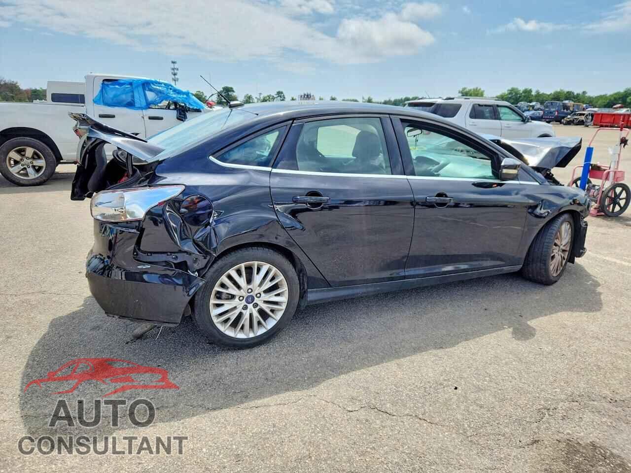 FORD FOCUS 2017 - 1FADP3J22HL218214