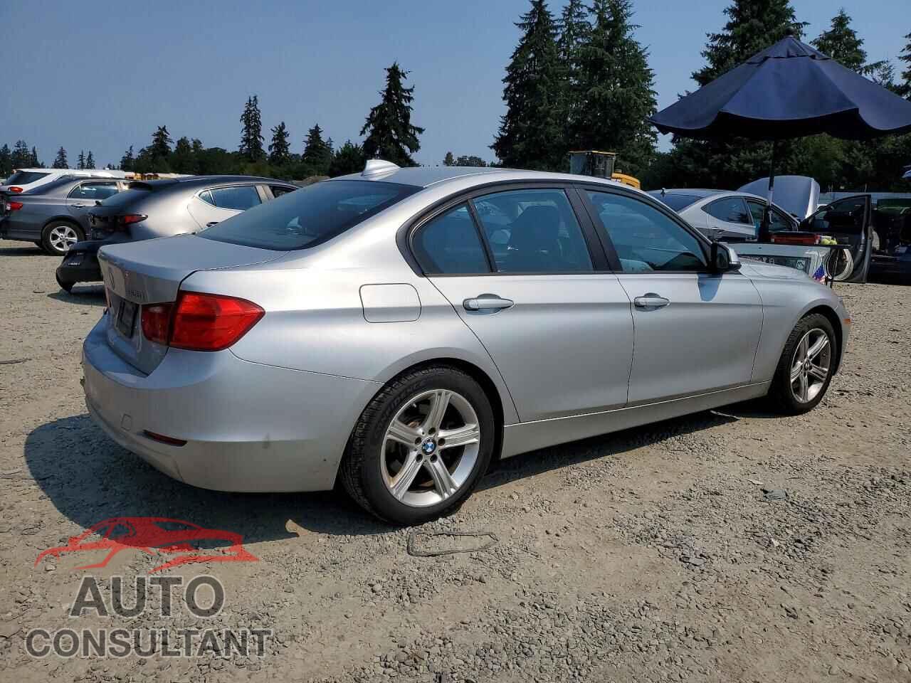 BMW 3 SERIES 2013 - WBA3B3C55DF540895