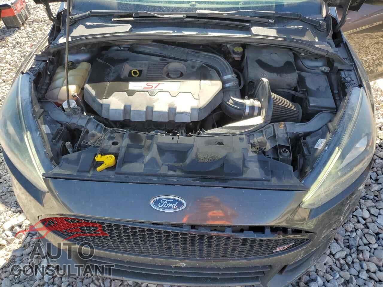 FORD FOCUS 2017 - 1FADP3L9XHL329264