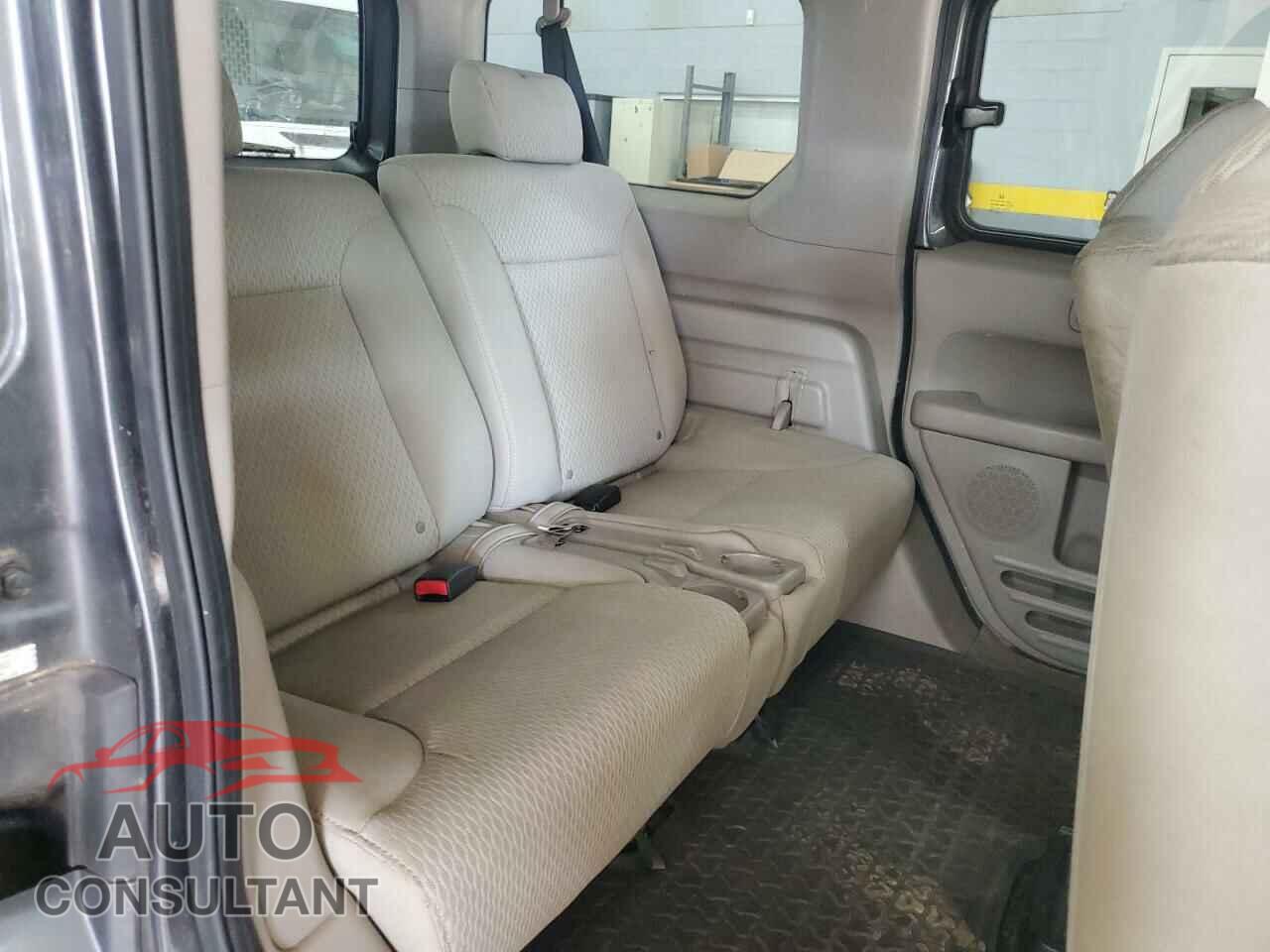 HONDA ELEMENT 2011 - 5J6YH2H32BL006562