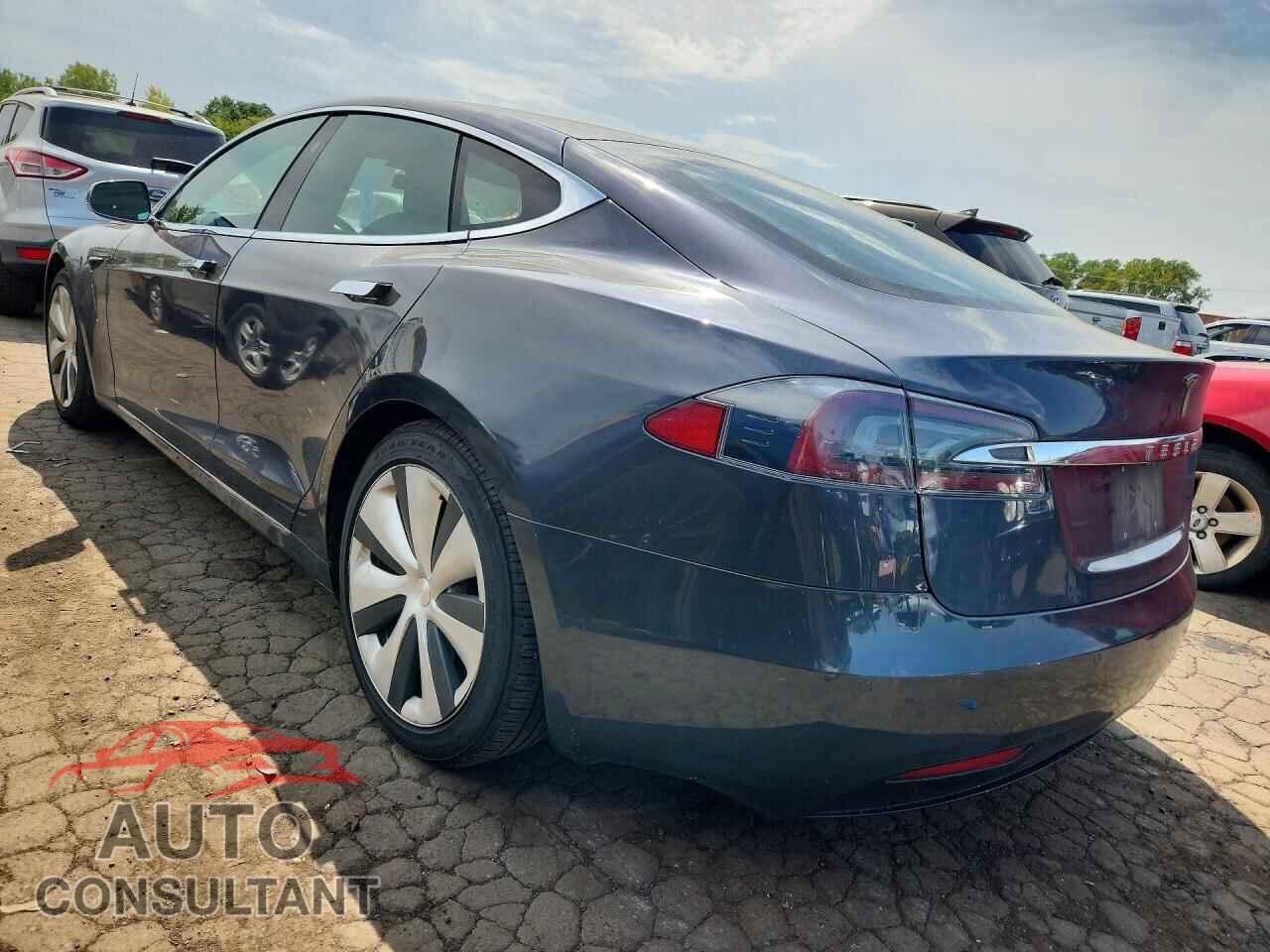 TESLA MODEL S 2021 - 5YJSA1E24MF426738