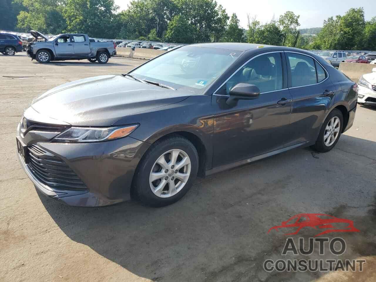 TOYOTA CAMRY 2018 - 4T1B11HK0JU554744