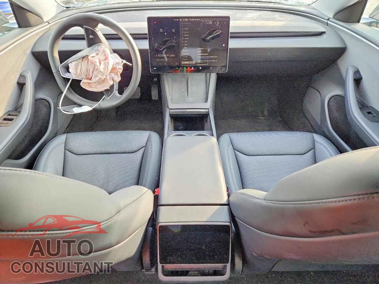 TESLA MODEL 3 2024 - 5YJ3E1EA8RF855792
