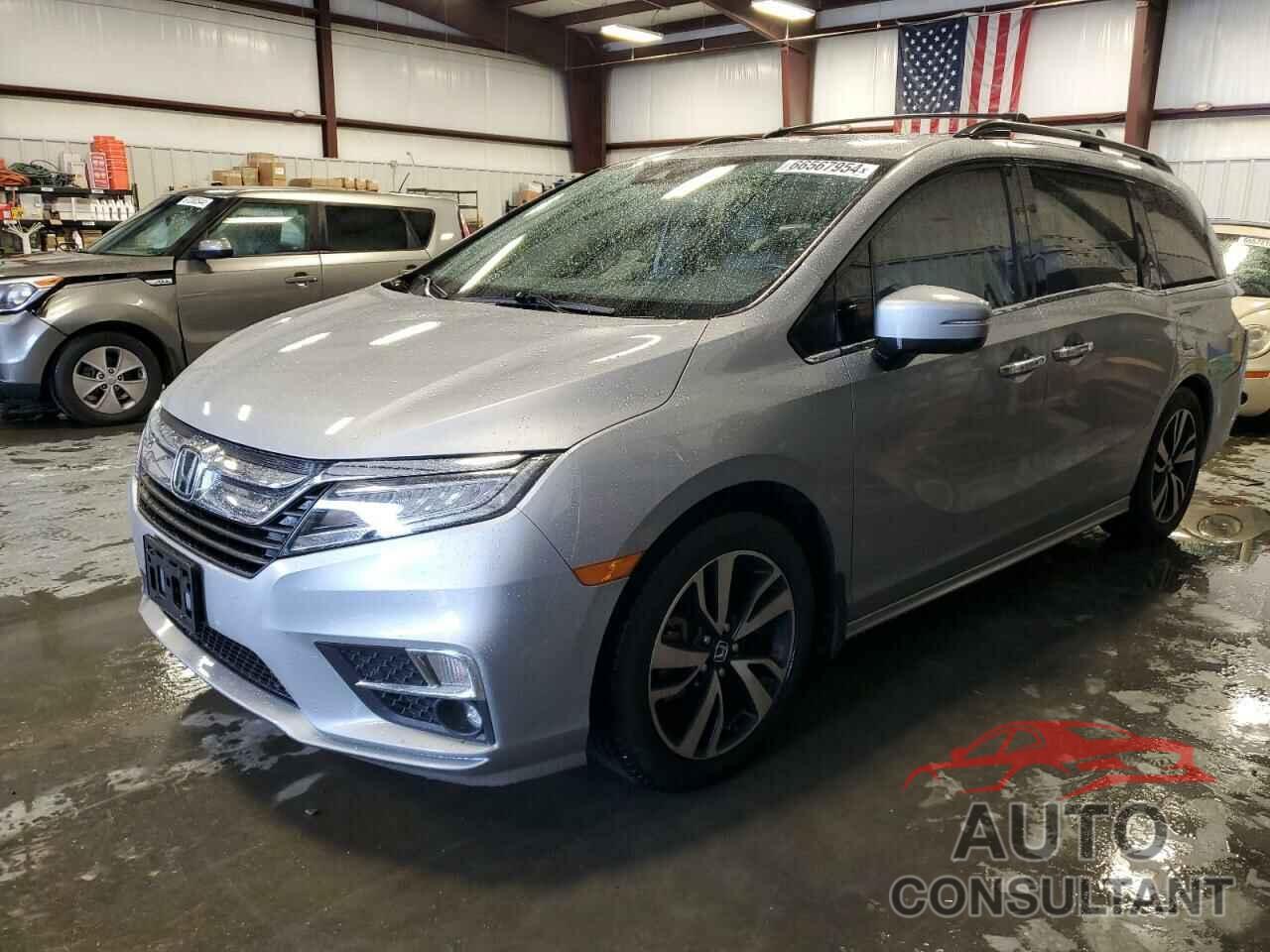 HONDA ODYSSEY 2018 - 5FNRL6H92JB004896