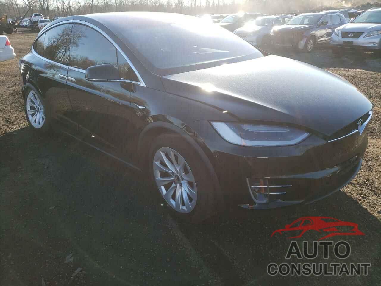 TESLA MODEL X 2018 - 5YJXCBE2XJF088991