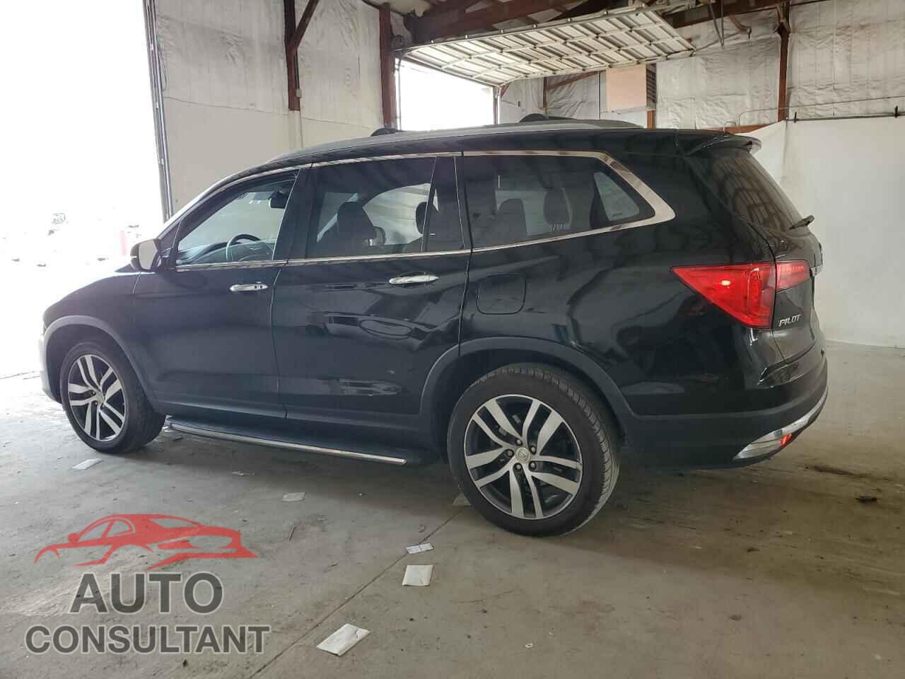 HONDA PILOT 2017 - 5FNYF6H03HB001407
