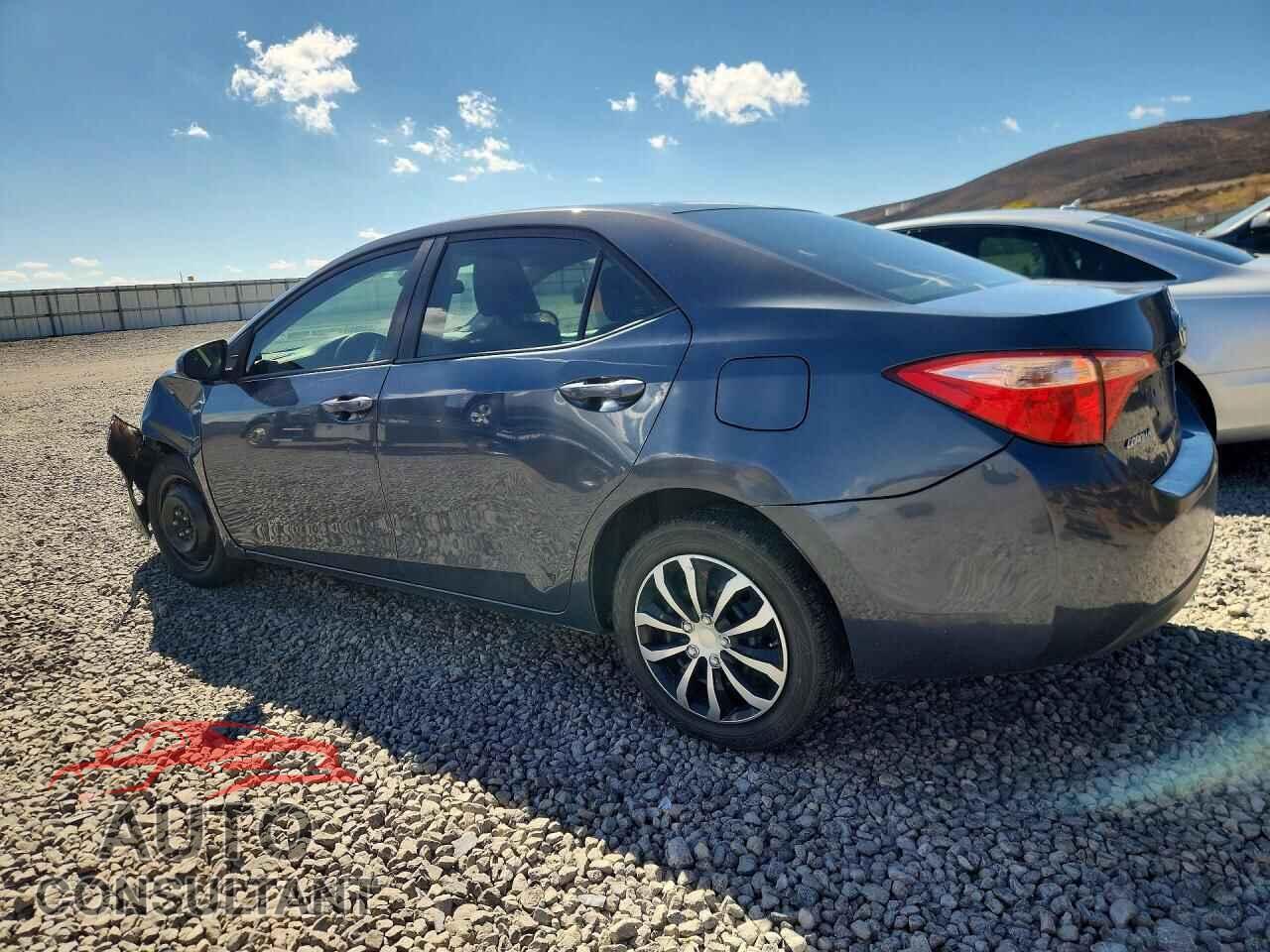 TOYOTA COROLLA 2017 - 2T1BURHE7HC888653
