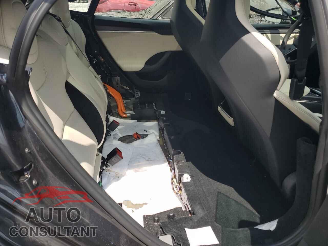TESLA MODEL S 2024 - 5YJSA1E65RF546154