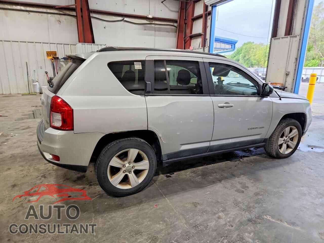 JEEP COMPASS 2011 - 1J4NF1FB5BD251573