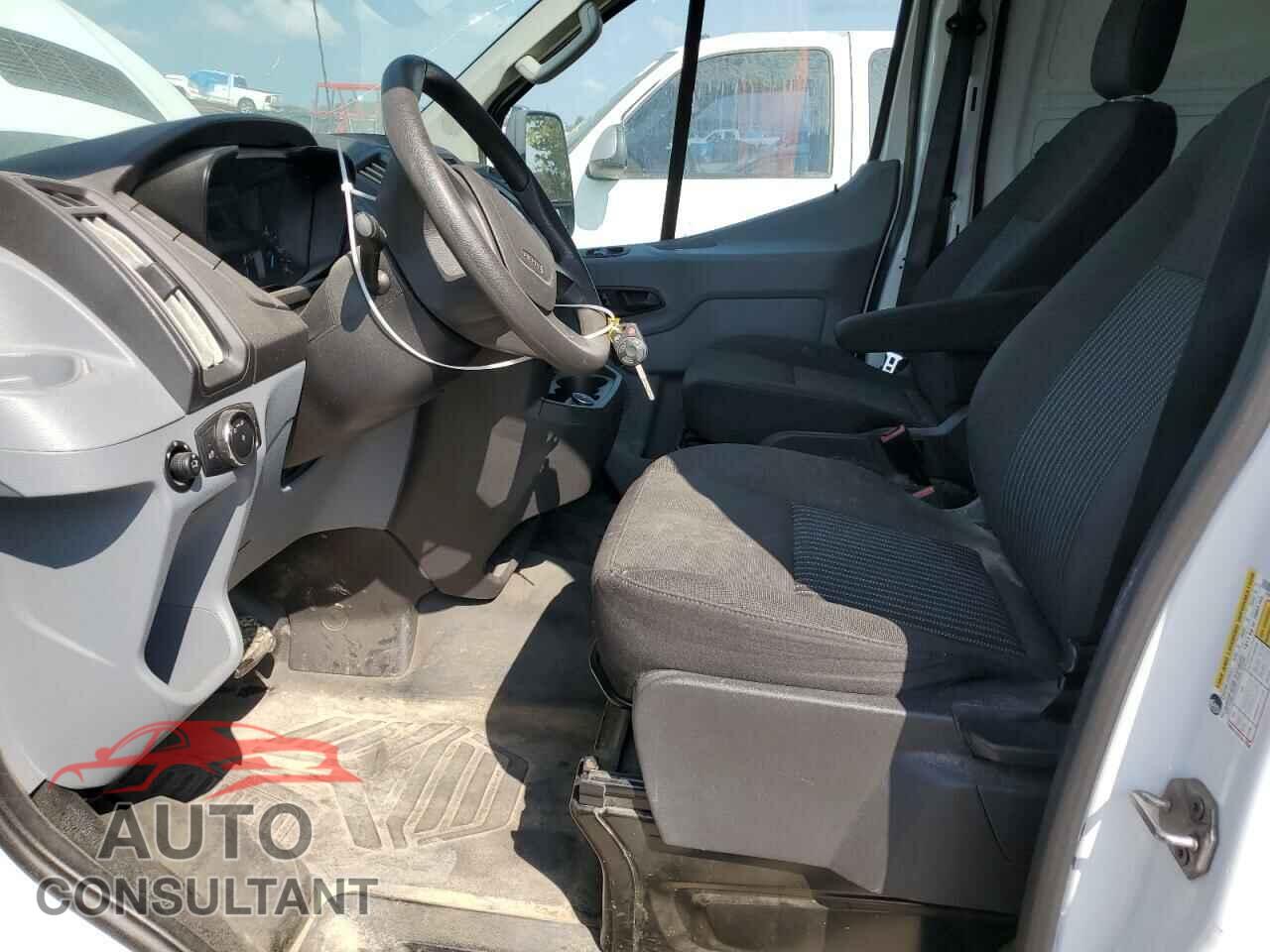 FORD TRANSIT 2017 - 1FTYR1ZM2HKB34545