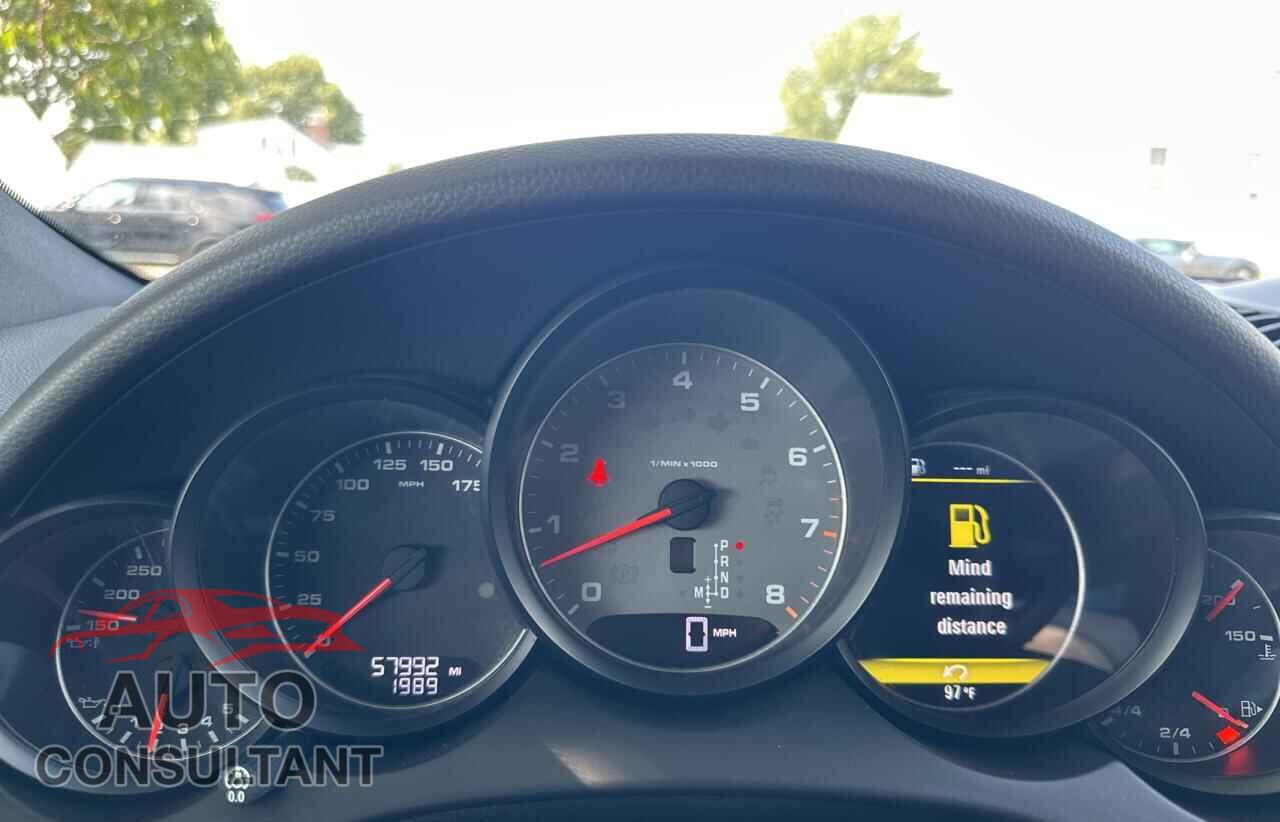 PORSCHE CAYENNE 2012 - WP1AB2A2XCLA48343