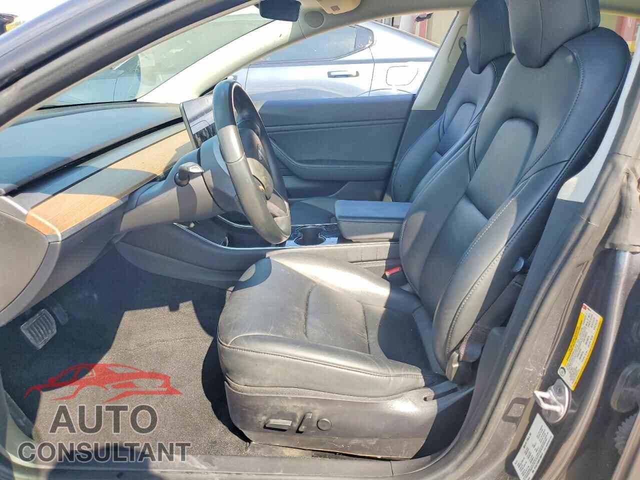 TESLA MODEL 3 2019 - 5YJ3E1EA3KF298618