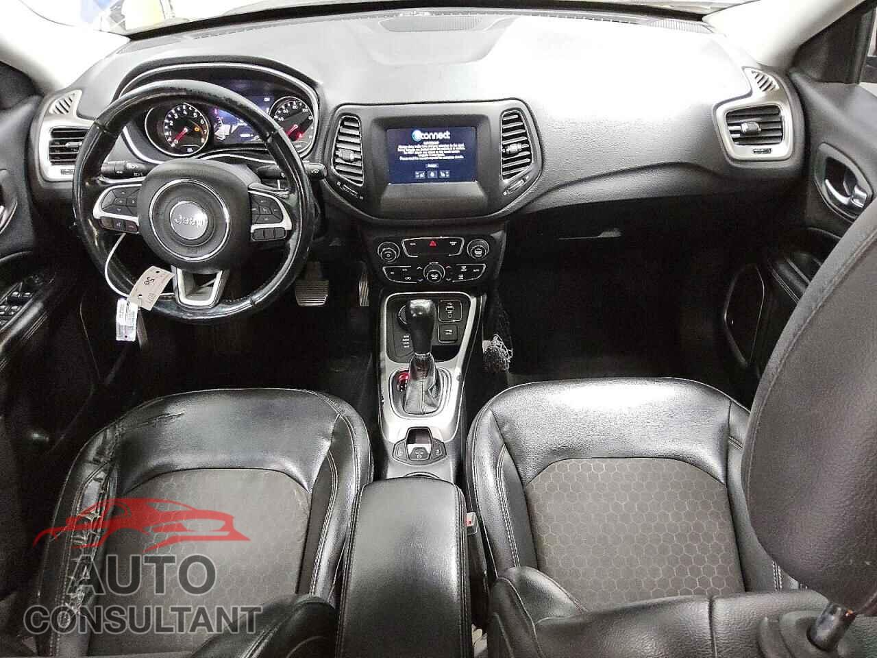 JEEP COMPASS 2018 - 3C4NJDBB3JT192222