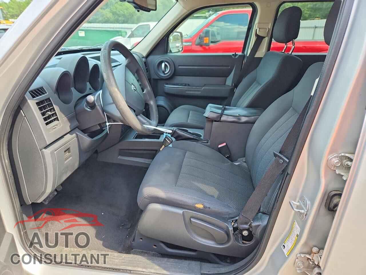 DODGE NITRO 2011 - 1D4PT4GX8BW500460