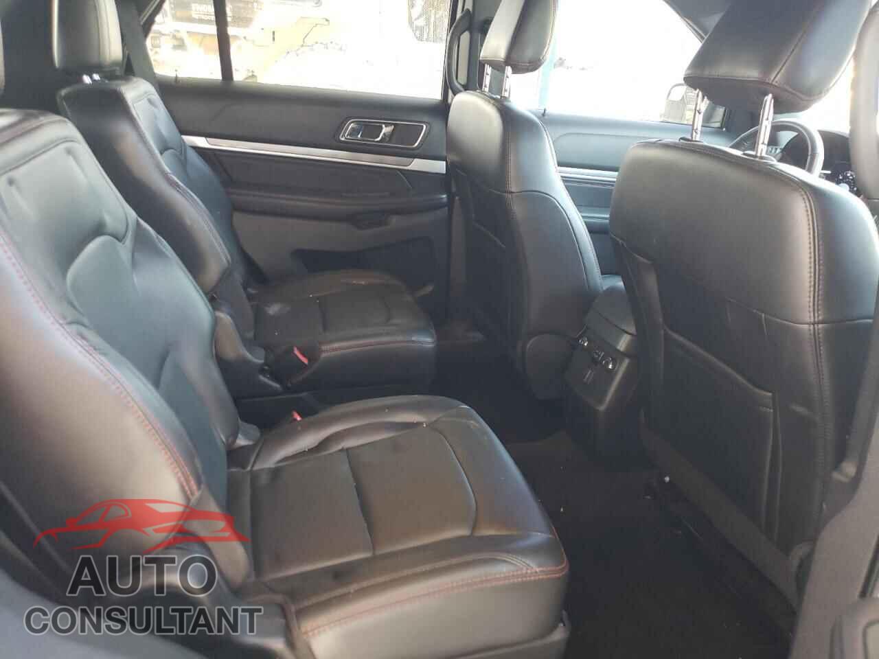 FORD EXPLORER 2018 - 1FM5K8GT9JGB65211