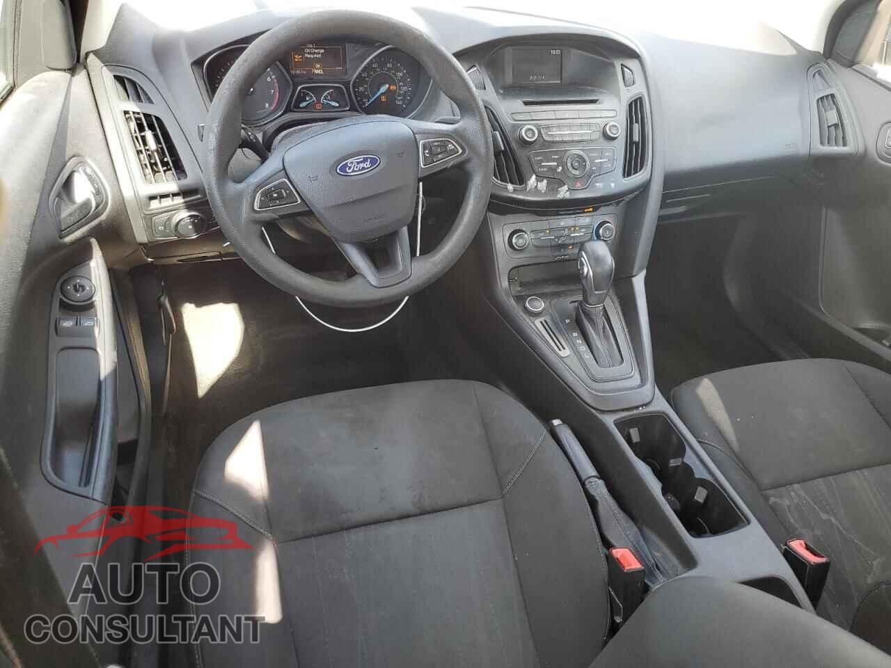 FORD FOCUS 2017 - 1FADP3E21HL302180