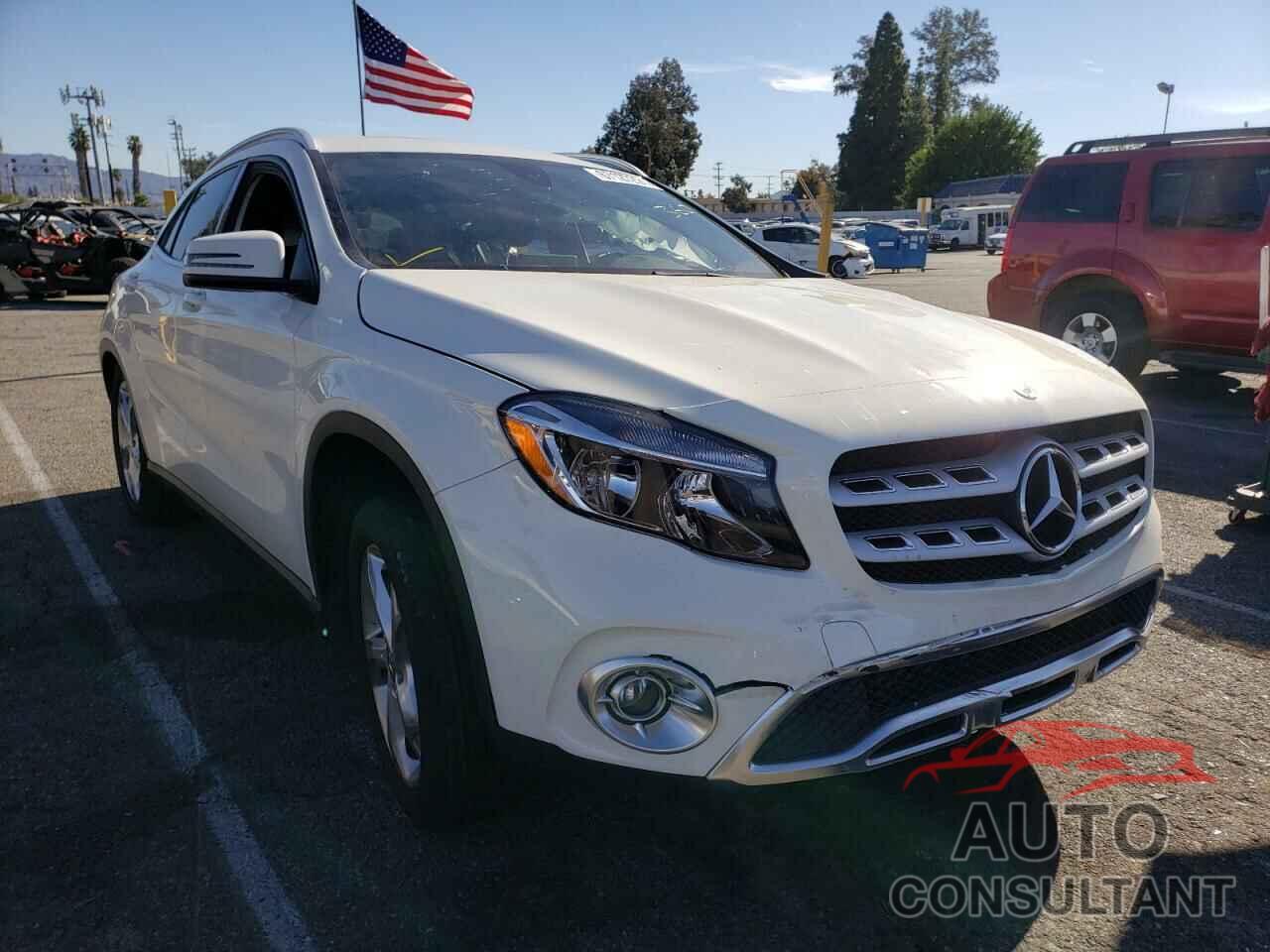 MERCEDES-BENZ GLA-CLASS 2018 - WDCTG4EB1JJ447775