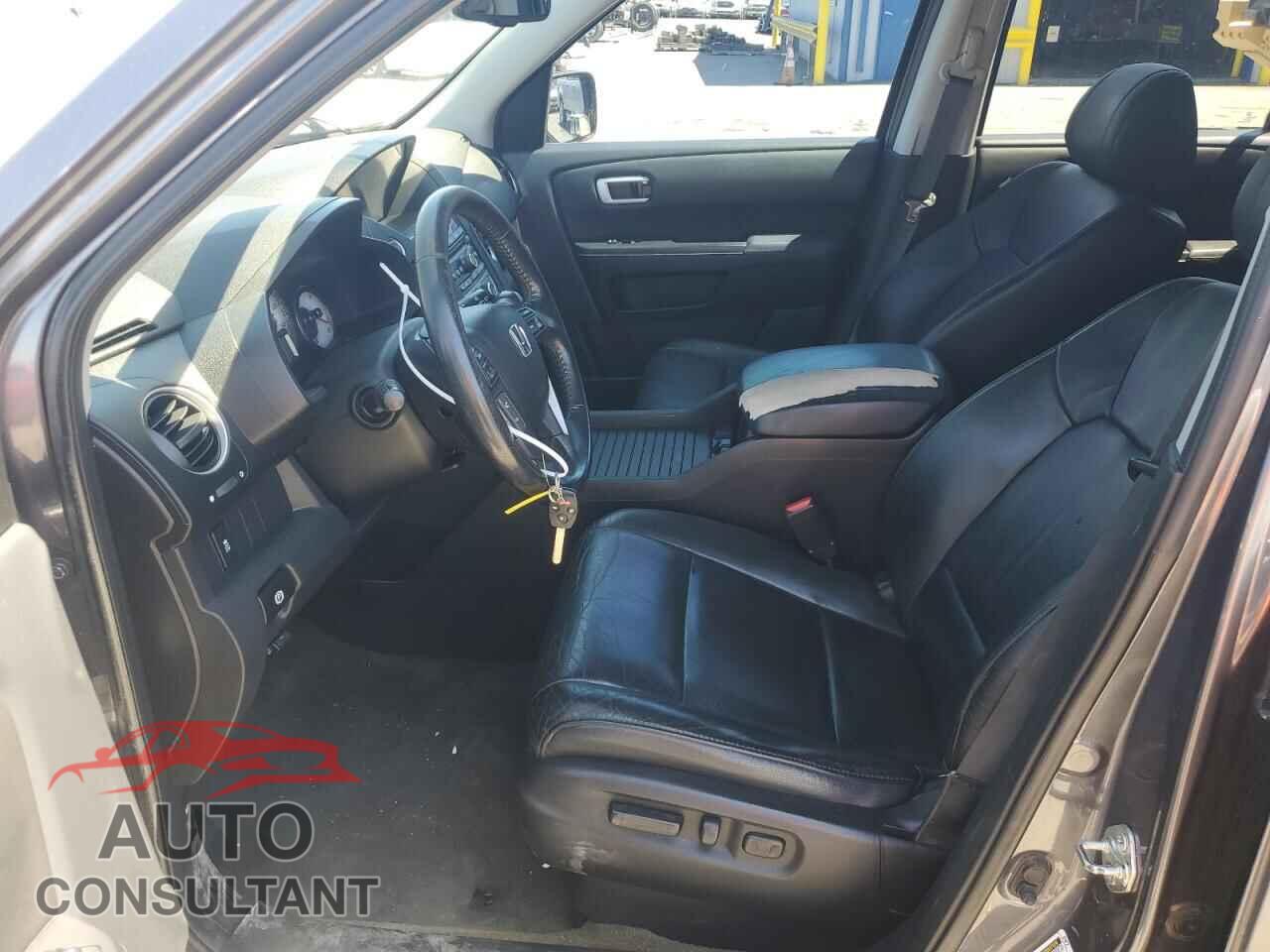 HONDA PILOT 2015 - 5FNYF3H53FB006176