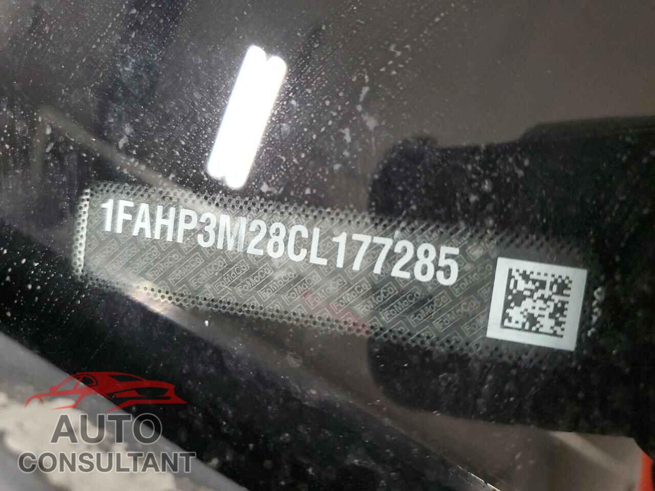 FORD FOCUS 2012 - 1FAHP3M28CL177285