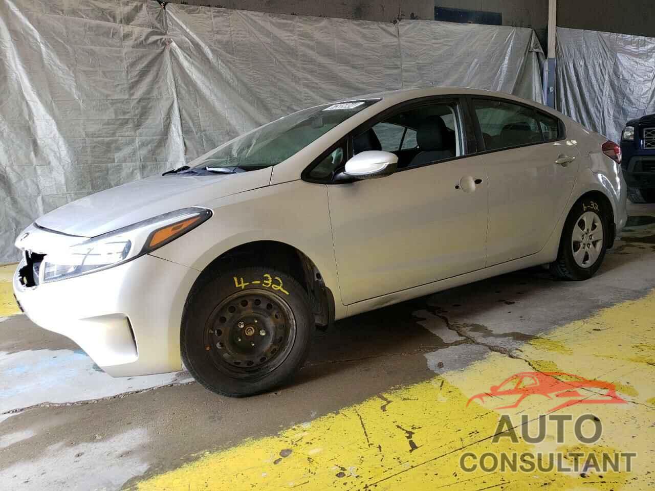 KIA FORTE 2018 - 3KPFK4A75JE252732