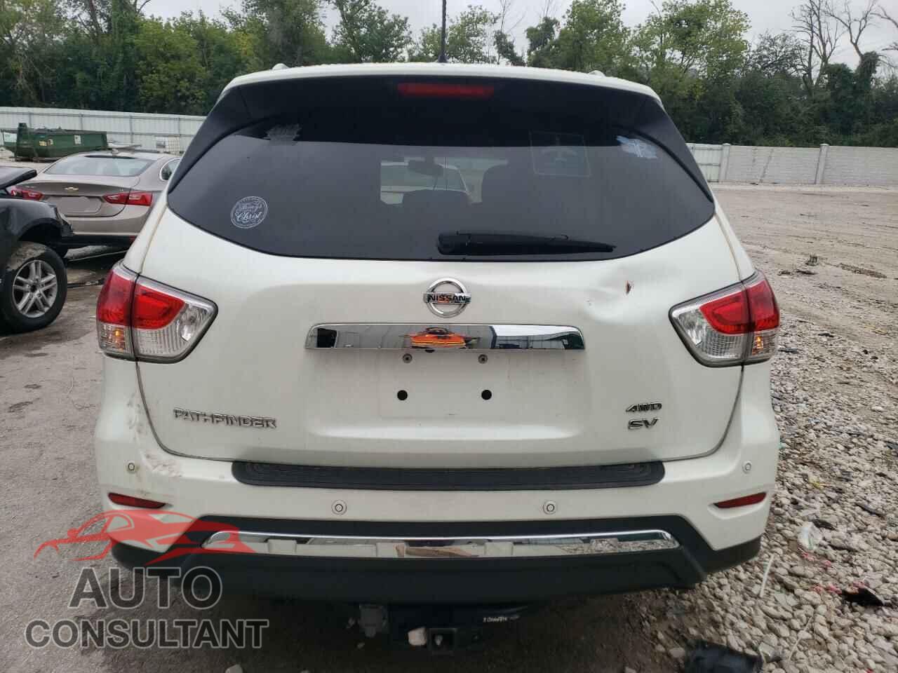 NISSAN PATHFINDER 2015 - 5N1AR2MM1FC624900