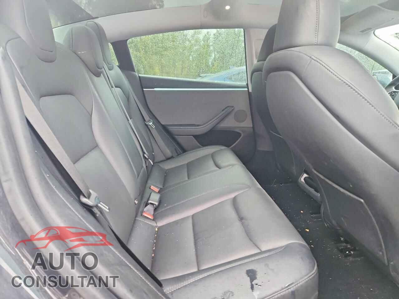 TESLA MODEL 3 2024 - LRW3E7FA9RC201069