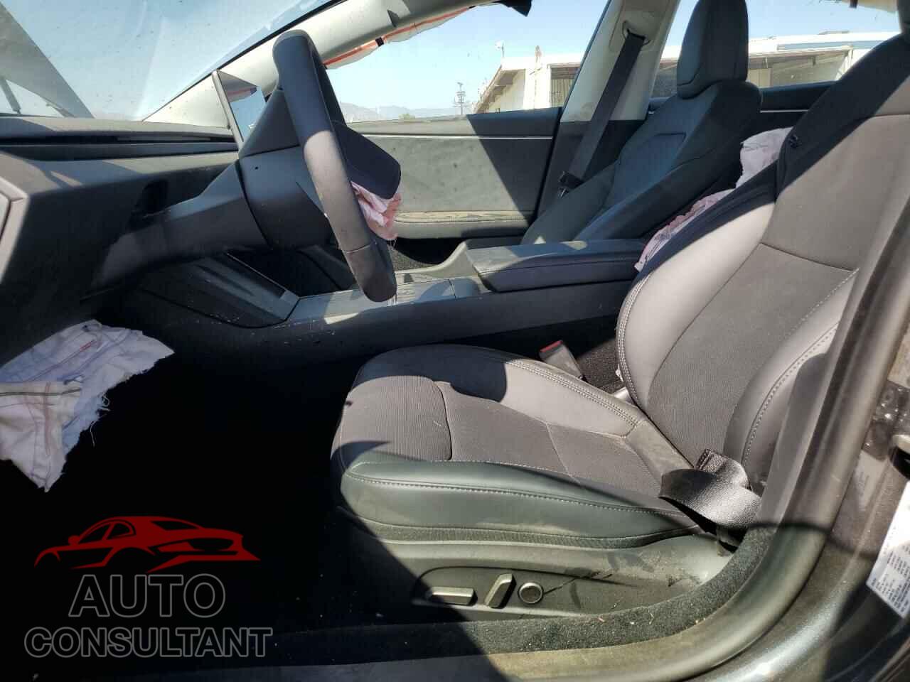 TESLA MODEL 3 2024 - 5YJ3E1EB0RF759079