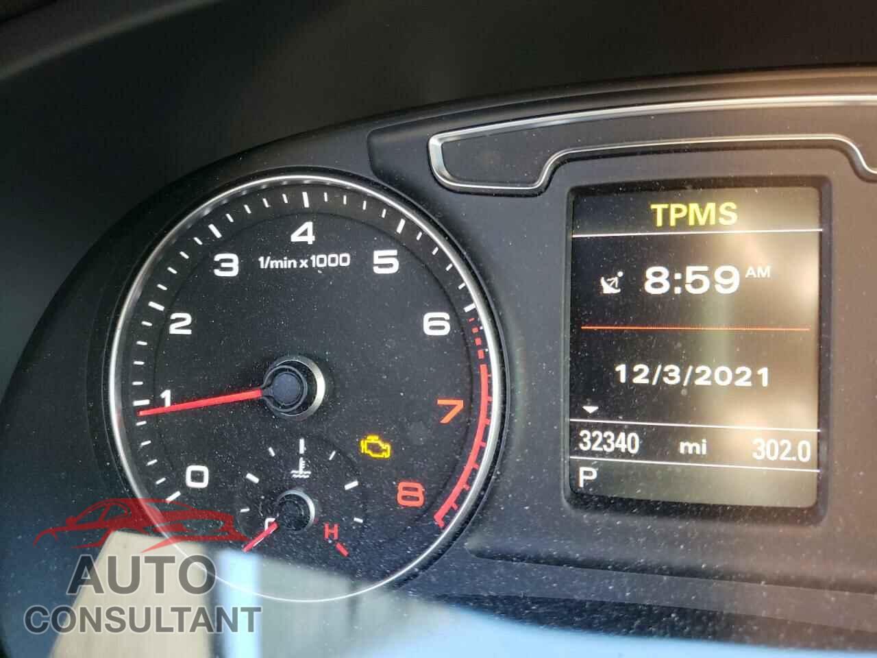 AUDI Q3 2016 - WA1EFCFS4GR022095