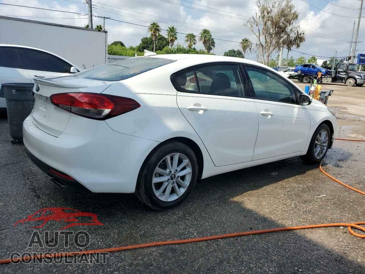 KIA FORTE 2017 - 3KPFL4A71HE010771