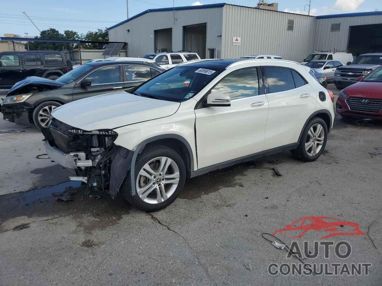 MERCEDES-BENZ GLA-CLASS 2018 - WDCTG4GB5JJ448571