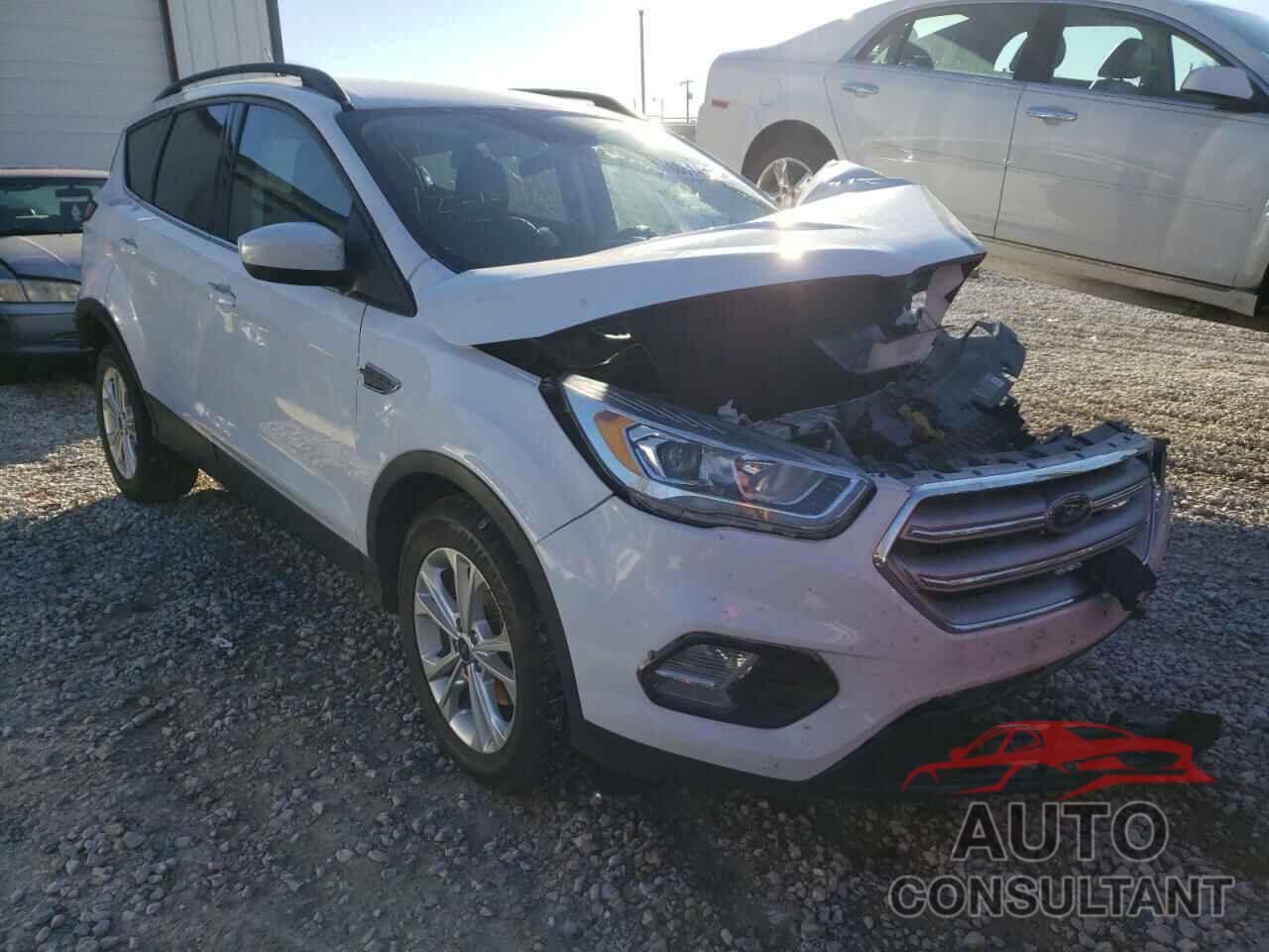 FORD ESCAPE 2018 - 1FMCU0HD8JUC88123