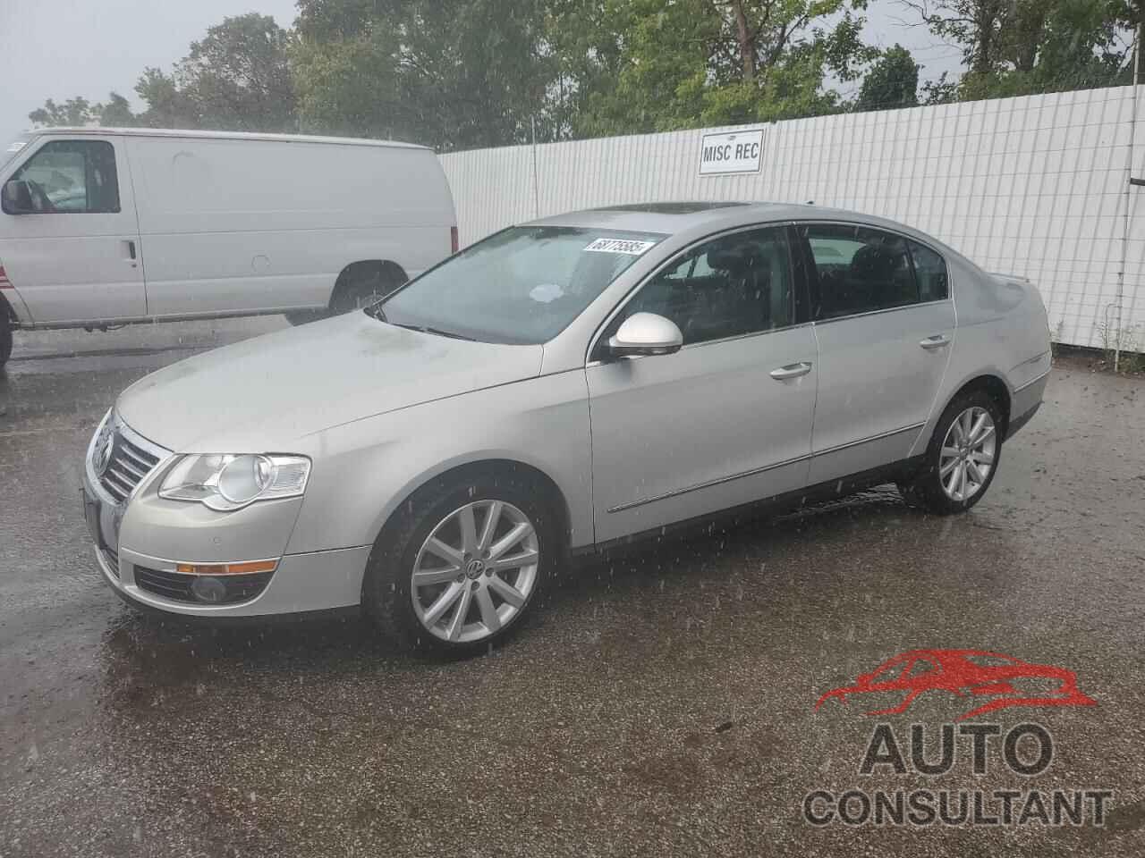 VOLKSWAGEN PASSAT 2010 - WVWJK7AN1AE061847