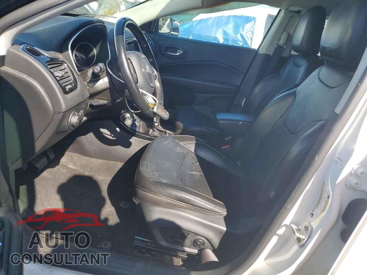 JEEP COMPASS 2020 - 3C4NJDCB8LT128131