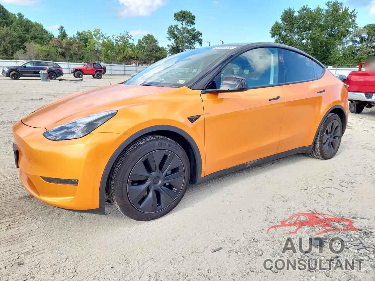 TESLA MODEL Y 2025 - 7SAYGDED0SF256406