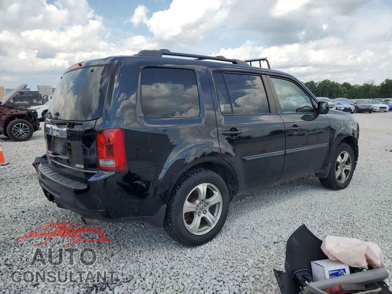 HONDA PILOT 2013 - 5FNYF4H60DB059333