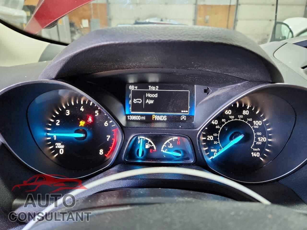 FORD ESCAPE 2018 - 1FMCU9G9XJUC38535