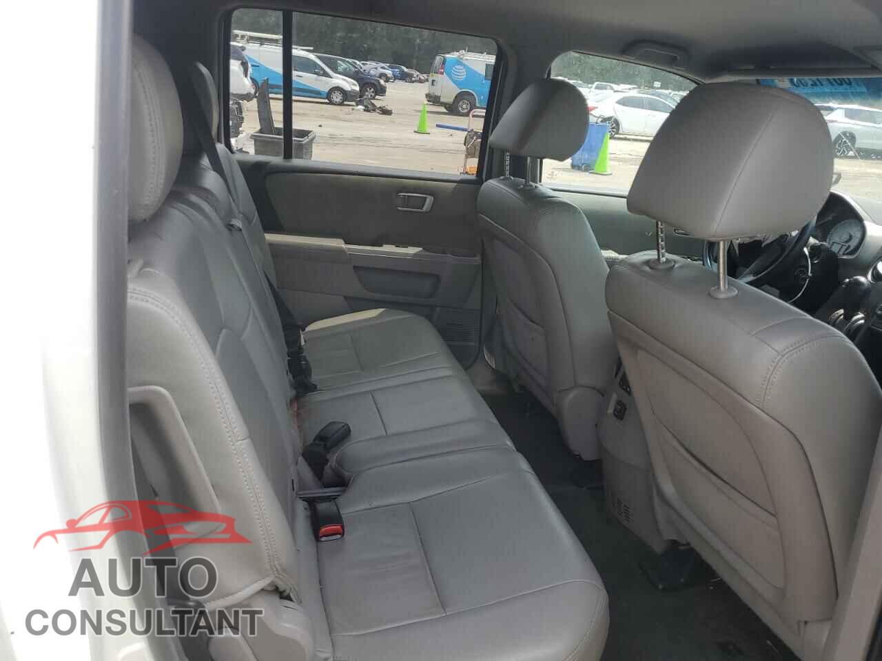 HONDA PILOT 2013 - 5FNYF3H45DB042519