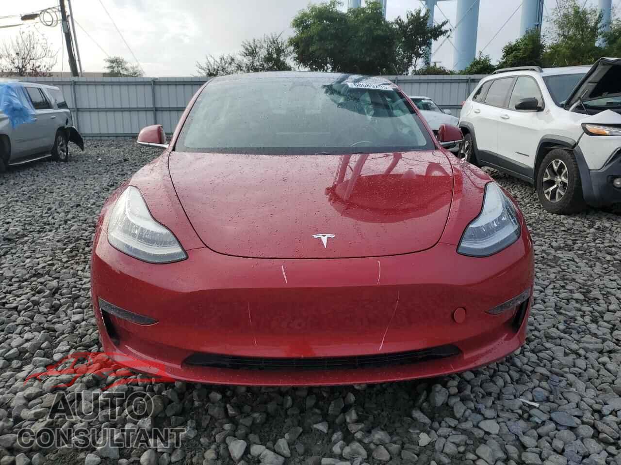 TESLA MODEL 3 2019 - 5YJ3E1EA8KF402181