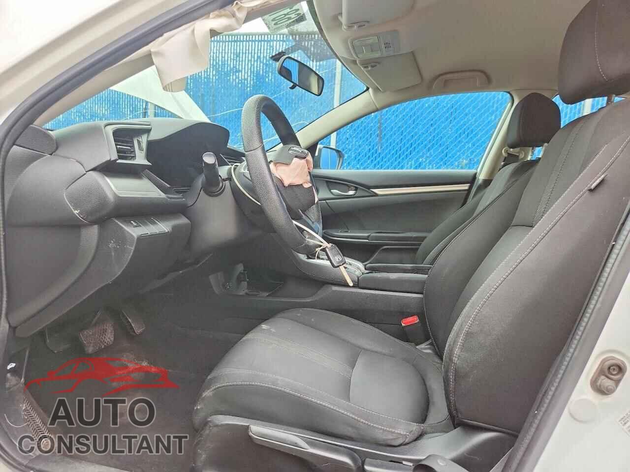 HONDA CIVIC 2017 - 2HGFC2F57HH025731