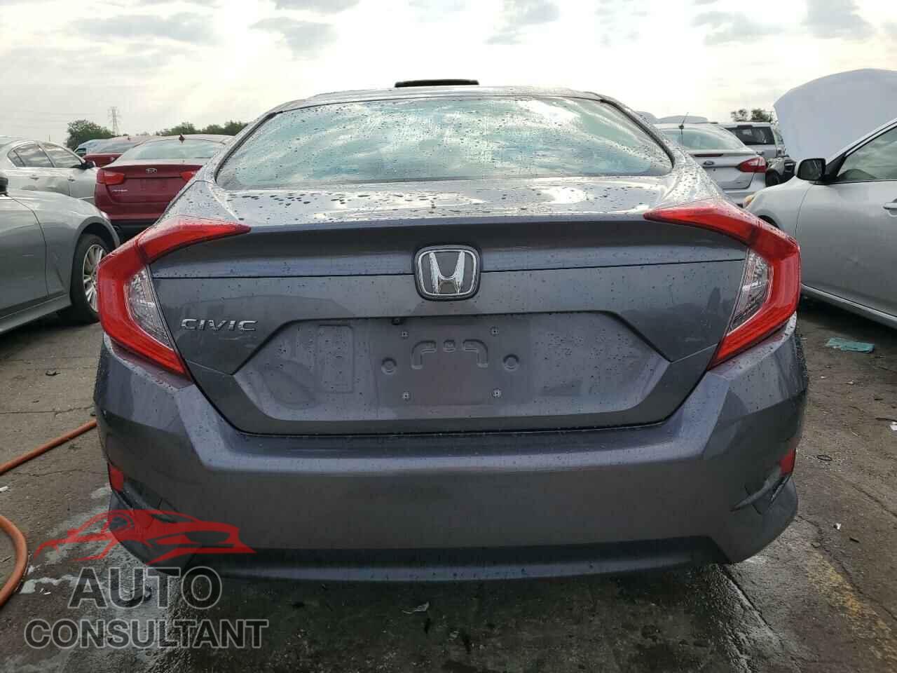 HONDA CIVIC 2017 - 19XFC2F55HE081936